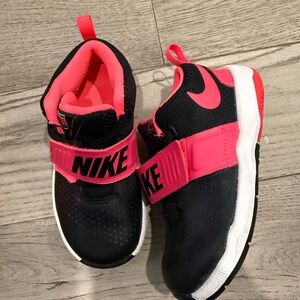 Nike Kids Black and Pink Sneakers